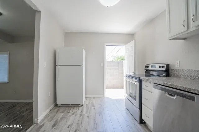 $795 | 2330 North Dayton Street, Unit 2, Phoenix, AZ 85006
