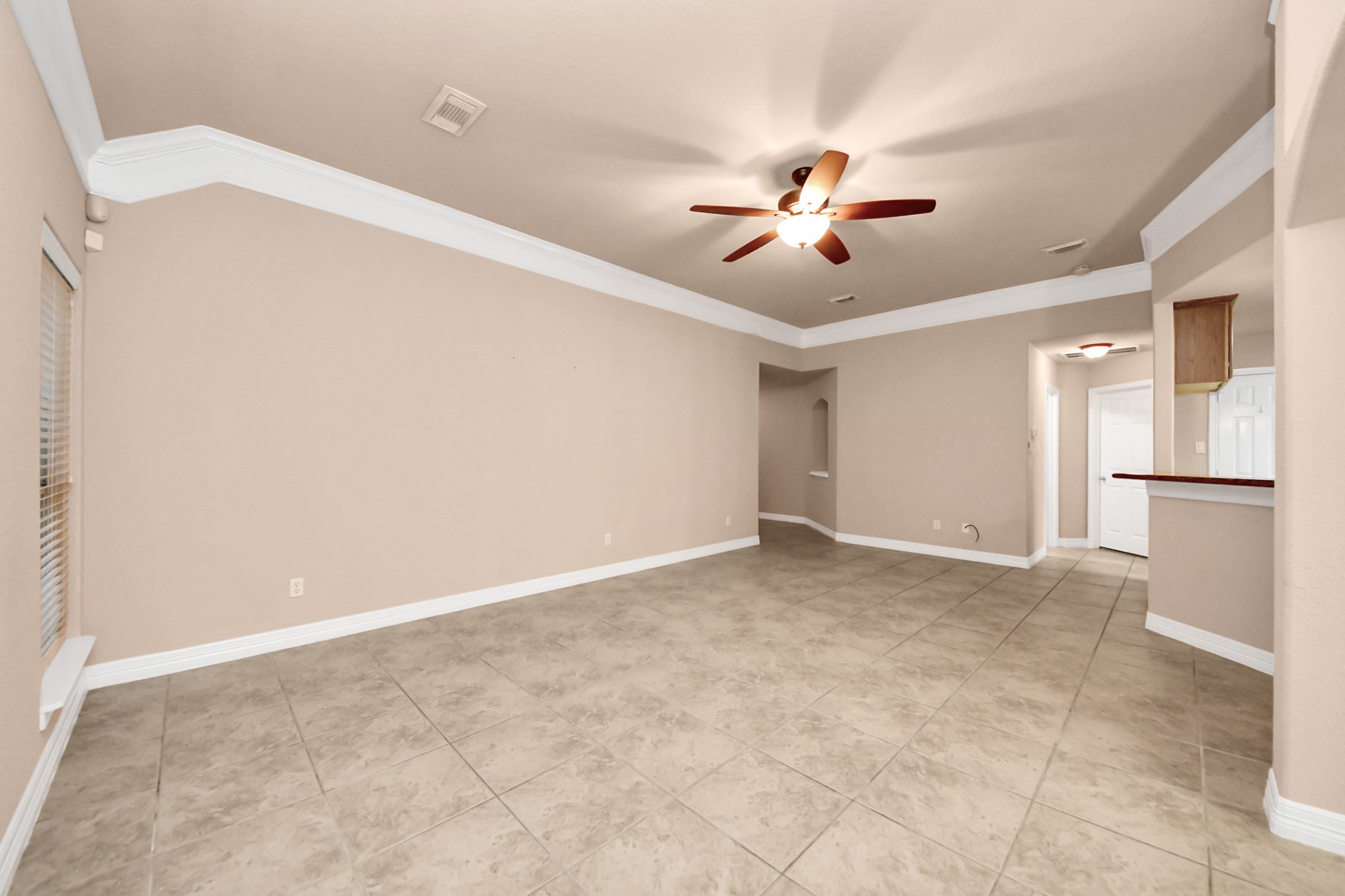 6 Prairie Oaks La Marque, TX 77510 - Photo 3 of 26