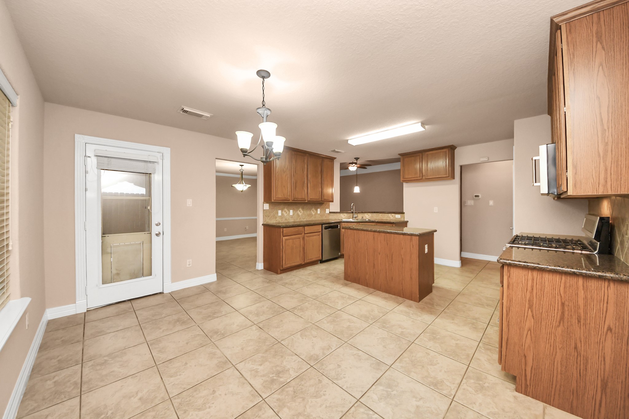 6 Prairie Oaks La Marque, TX 77510 - Photo 6 of 26