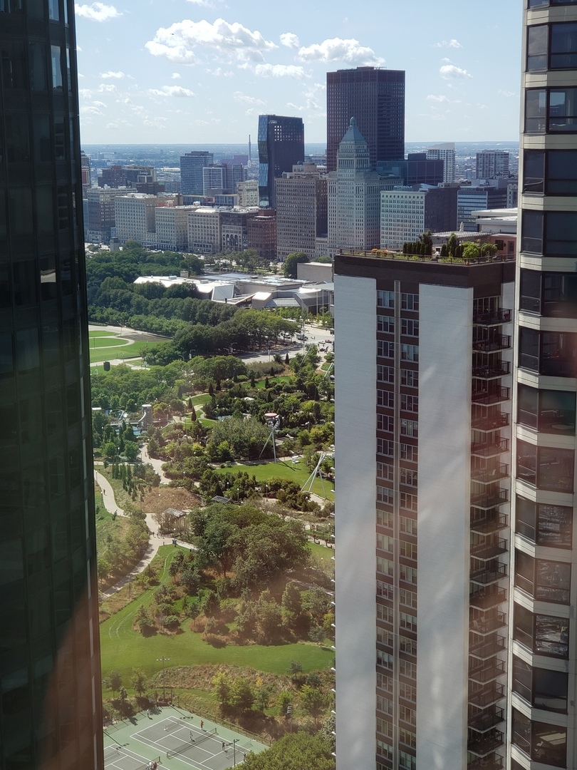 195 North Harbor Drive, Unit 4005 Chicago, IL 60601 - Photo 11 of 25