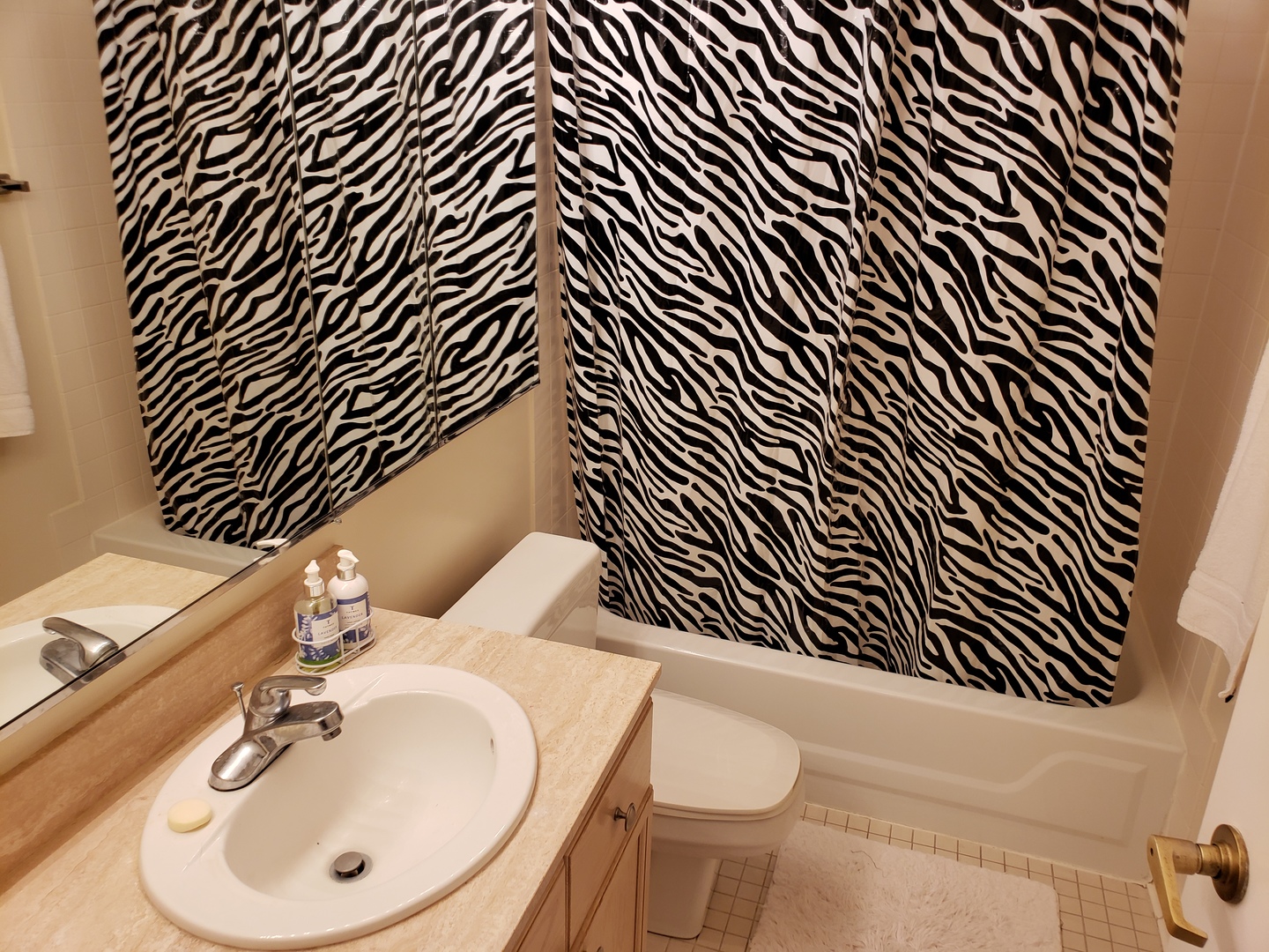 195 North Harbor Drive, Unit 4005 Chicago, IL 60601 - Photo 8 of 25