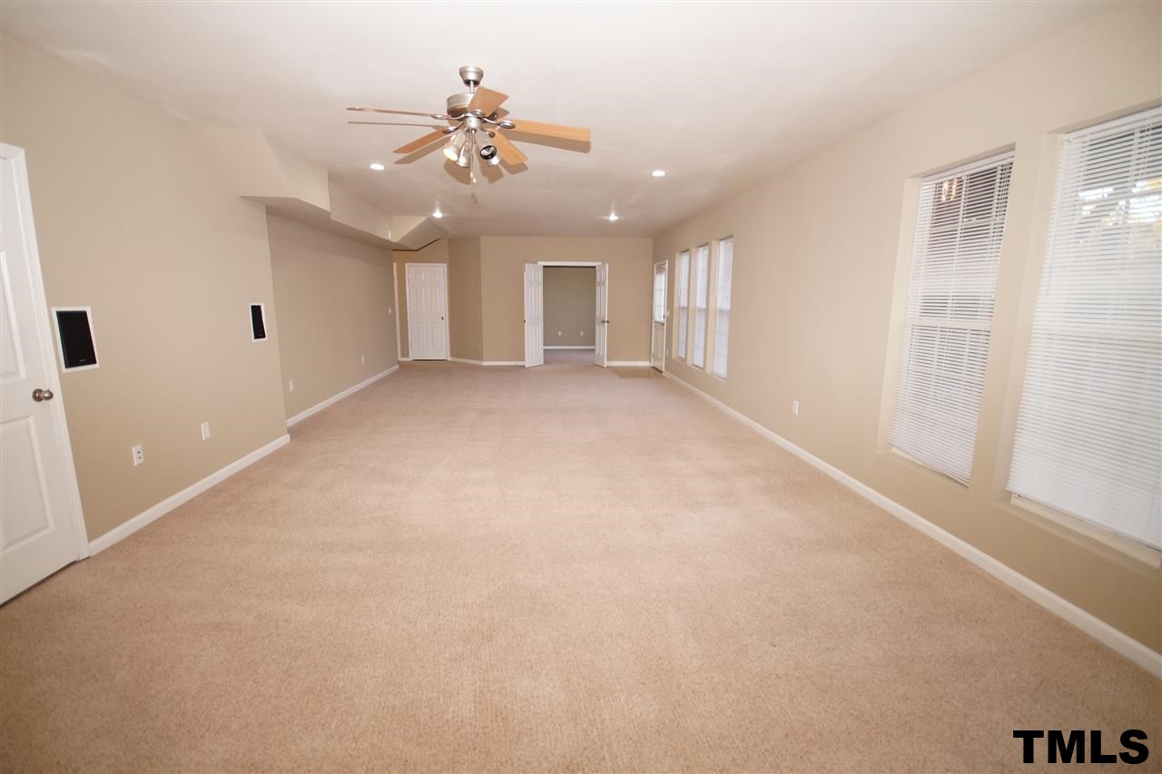 8214 Marvino Lane Raleigh, NC 27613 - Photo 18 of 25