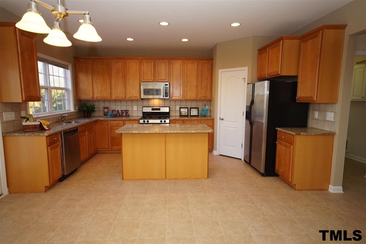 8214 Marvino Lane Raleigh, NC 27613 - Photo 8 of 25