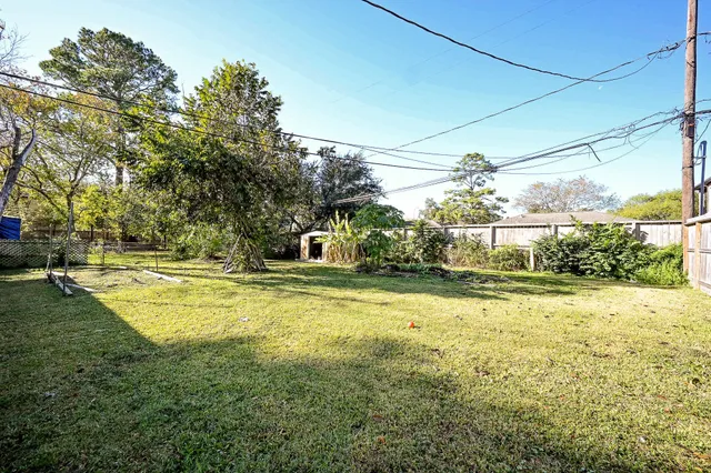 $2,200 | 10302 Woodwind Drive, Houston, TX 77025