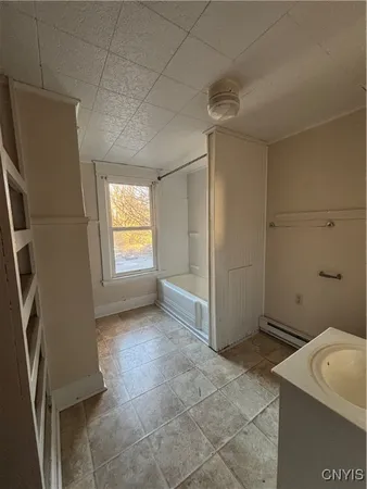 $1,000 | 108 North Rutland Street, Watertown, NY 13601