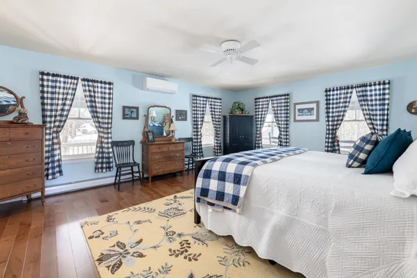 $949,000 | 8 Oak-Knoll Road, Meredith, NH 03253
