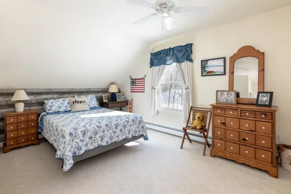 $949,000 | 8 Oak-Knoll Road, Meredith, NH 03253