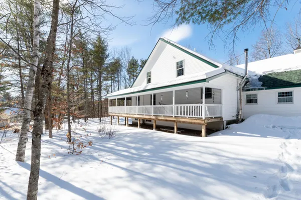 $949,000 | 8 Oak-Knoll Road, Meredith, NH 03253