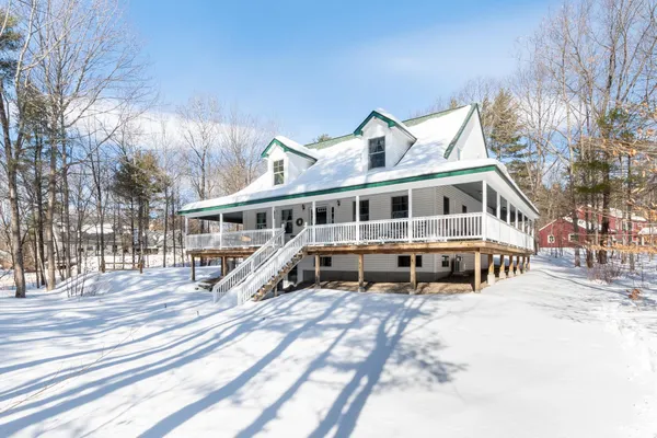 $949,000 | 8 Oak-Knoll Road, Meredith, NH 03253