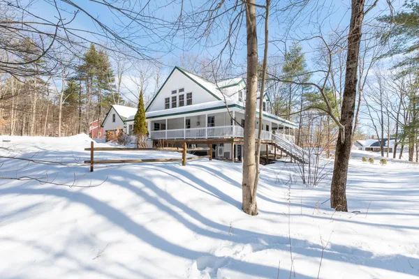 $949,000 | 8 Oak-Knoll Road, Meredith, NH 03253