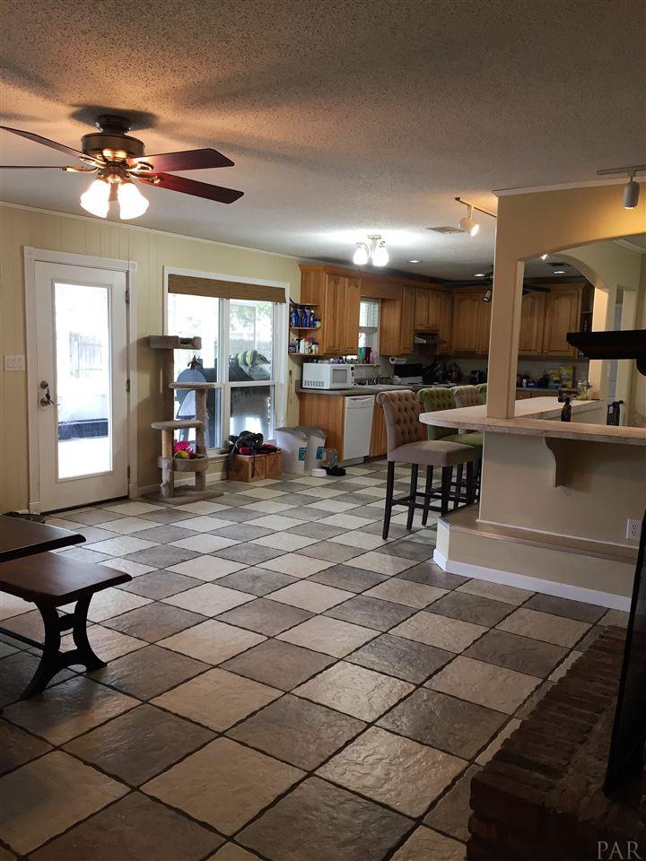 8216 Li Fair Drive Pensacola, FL 32506 - Photo 6 of 20