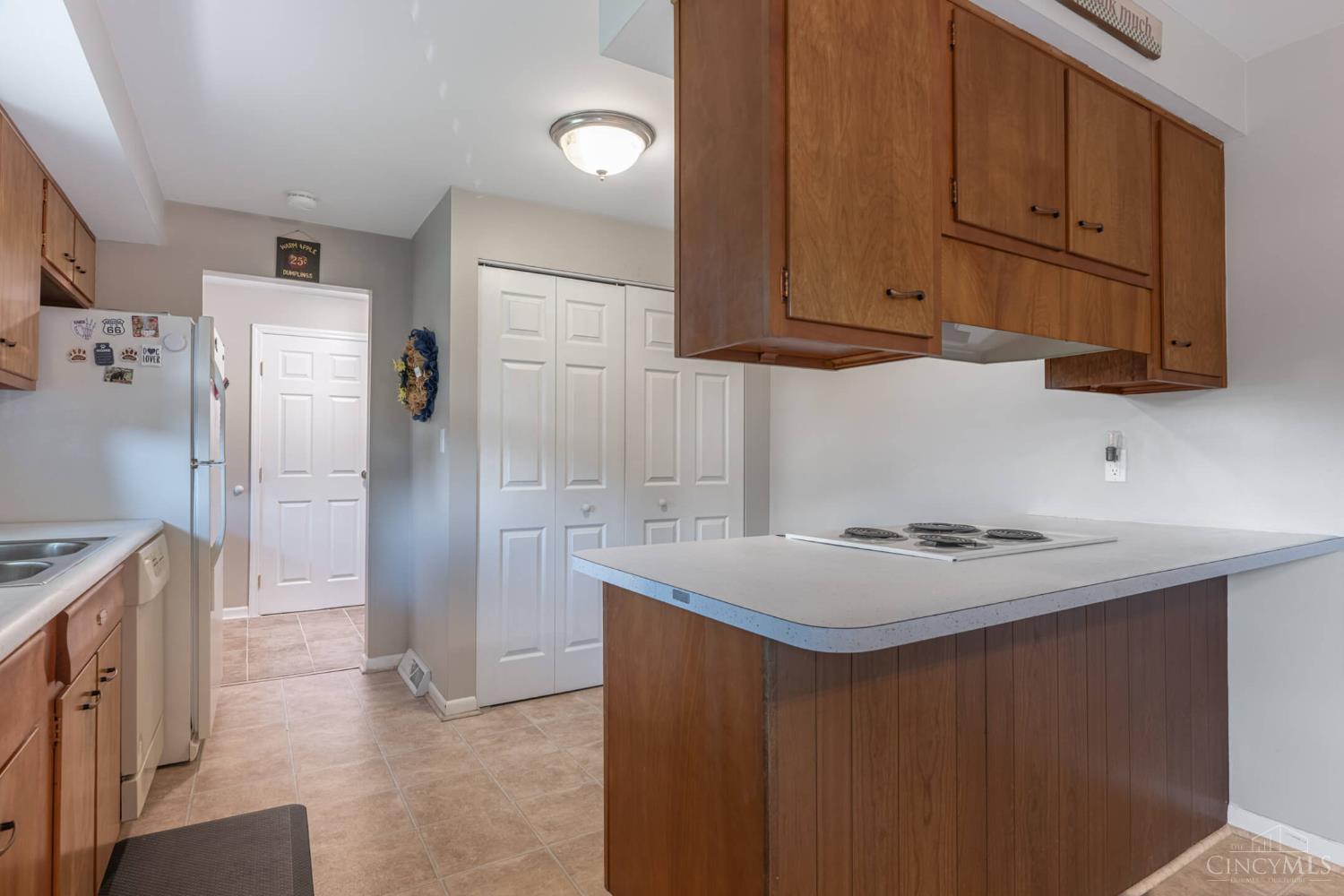 4185 Rose Marie Road Franklin, OH 45005 - Photo 4 of 29 Gallery Image 4