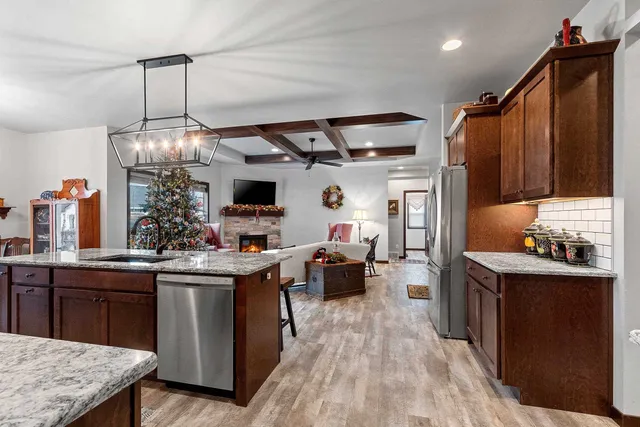 $499,900 | 2153 Caroline Court, Neenah, WI 54956