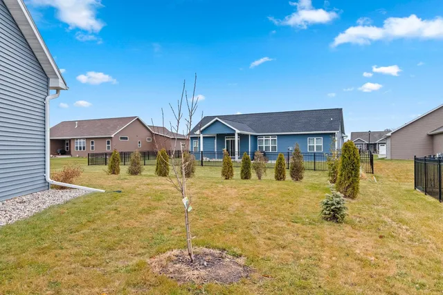 $499,900 | 2153 Caroline Court, Neenah, WI 54956