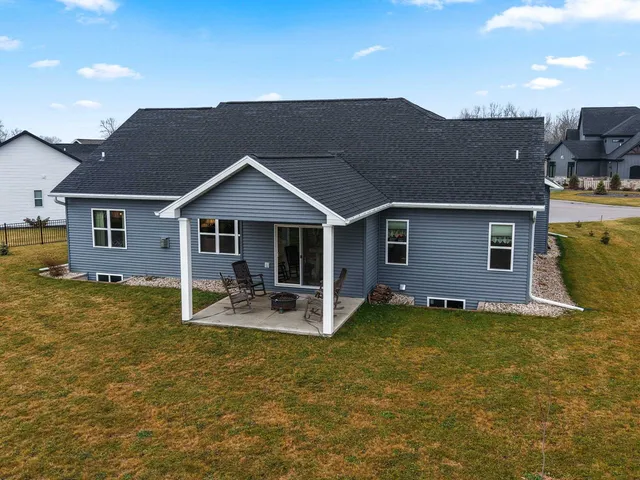 $499,900 | 2153 Caroline Court, Neenah, WI 54956