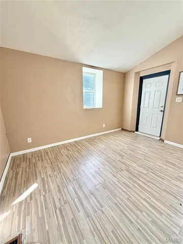 $1,000 | 400 North 1st Street, Belleville, IL 62220