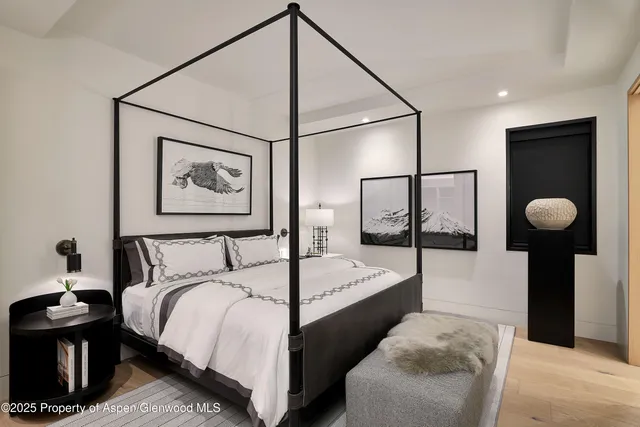 $25,500,000 | 810 West Smuggler Street, Aspen, CO 81611