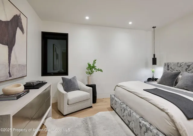 $25,500,000 | 810 West Smuggler Street, Aspen, CO 81611