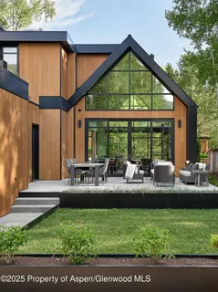 a view of outdoor space yard and patio