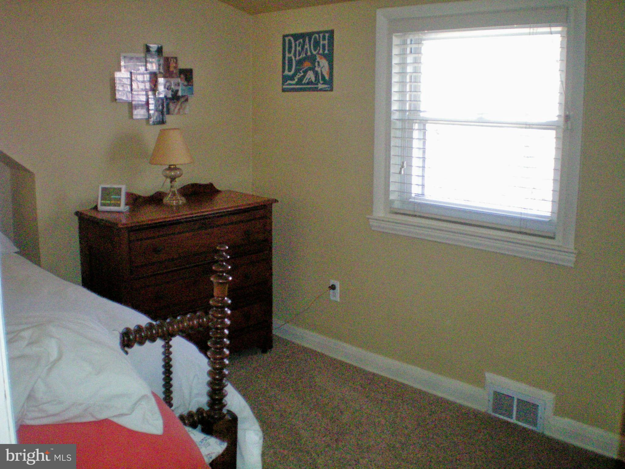 2508 Pinebrush Road Baltimore, MD 21209 - Photo 20 of 30 a room with a window and a mirror