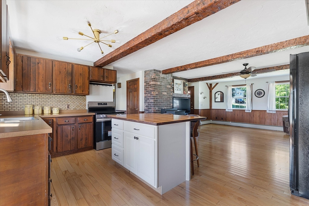 31 Dolan Road Millbury, MA 01527 - Photo 10 of 29