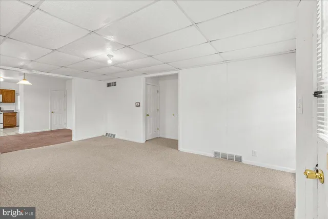 $1,950 | 162-164 South Main Street, Elmer, NJ 08318