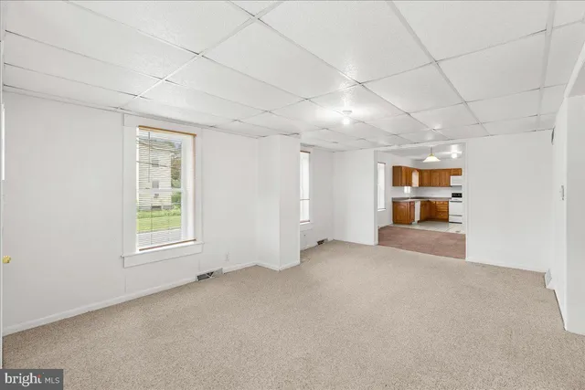 $1,950 | 162-164 South Main Street, Elmer, NJ 08318