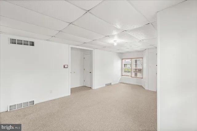 $1,950 | 162-164 South Main Street, Elmer, NJ 08318