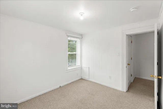 $1,950 | 162-164 South Main Street, Elmer, NJ 08318