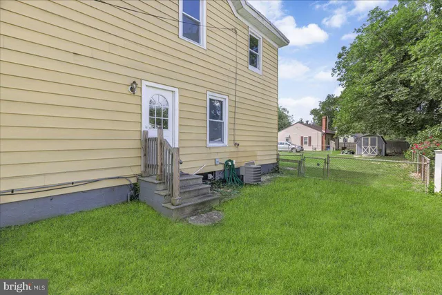 $1,950 | 162-164 South Main Street, Elmer, NJ 08318