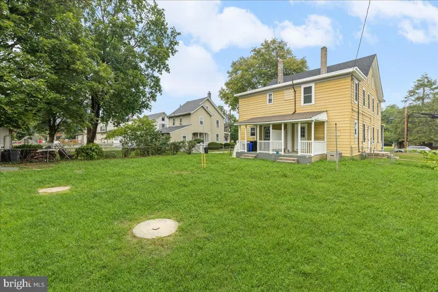 $1,950 | 162-164 South Main Street, Elmer, NJ 08318