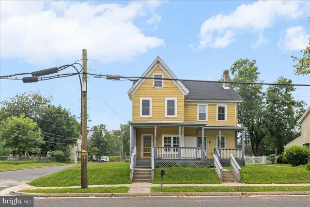 $1,950 | 162-164 South Main Street, Elmer, NJ 08318