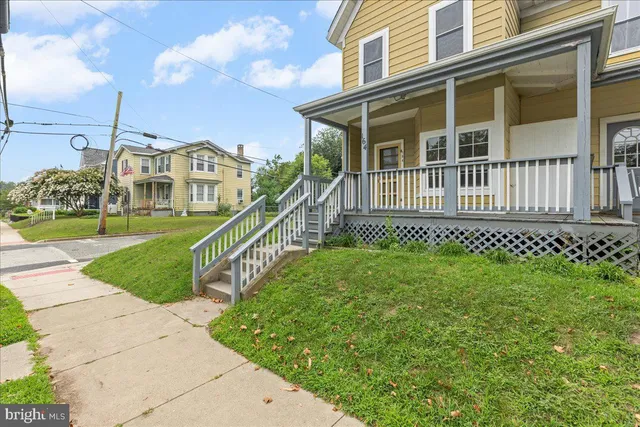 $1,950 | 162-164 South Main Street, Elmer, NJ 08318
