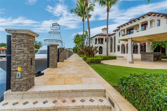 $22,990,000 | 700 47th Street, Boca Raton, FL 33431