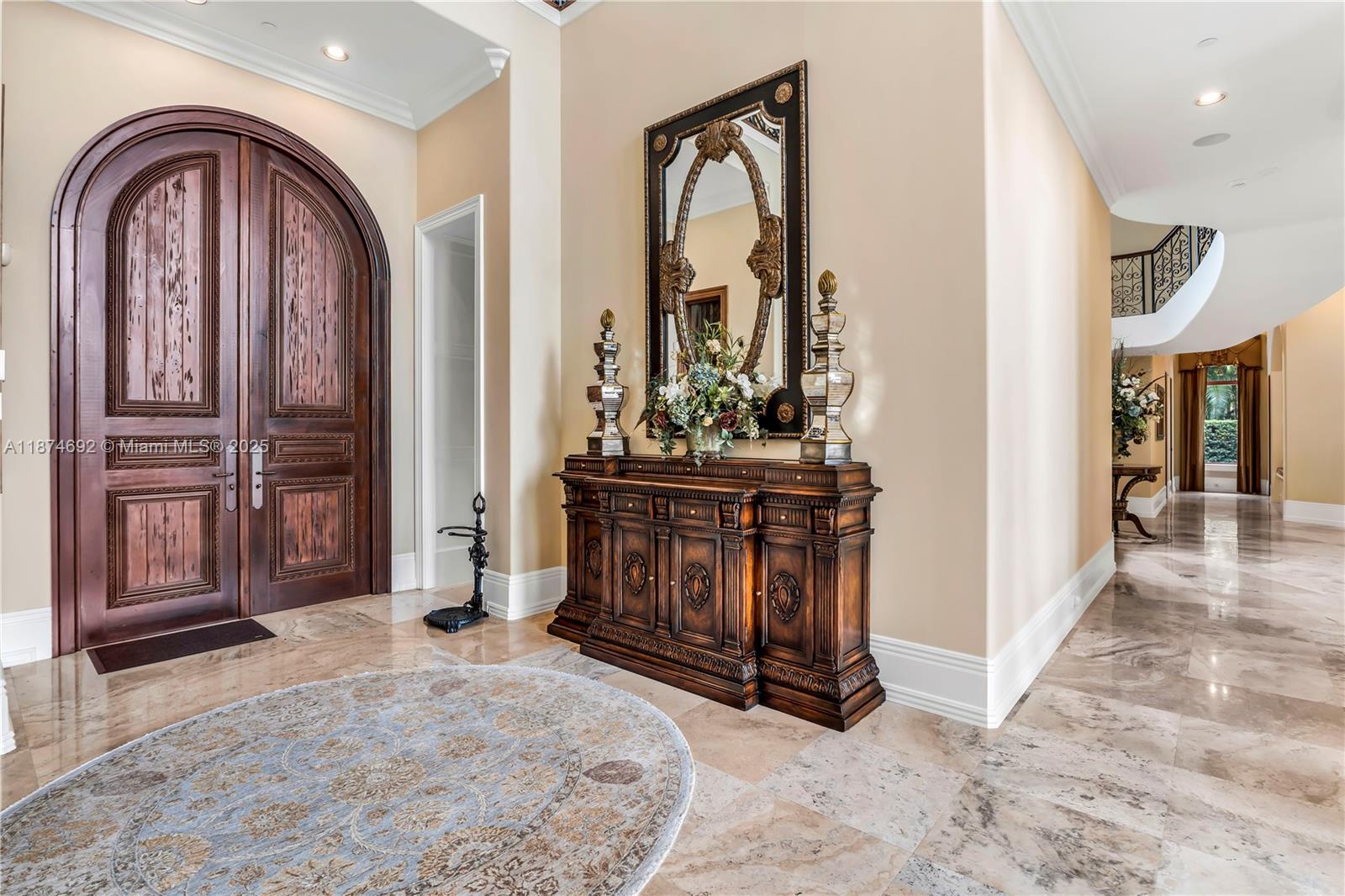 700 47th Street Boca Raton, FL 33431 - Photo 9 of 73 a view of hall way with mirror and furniture