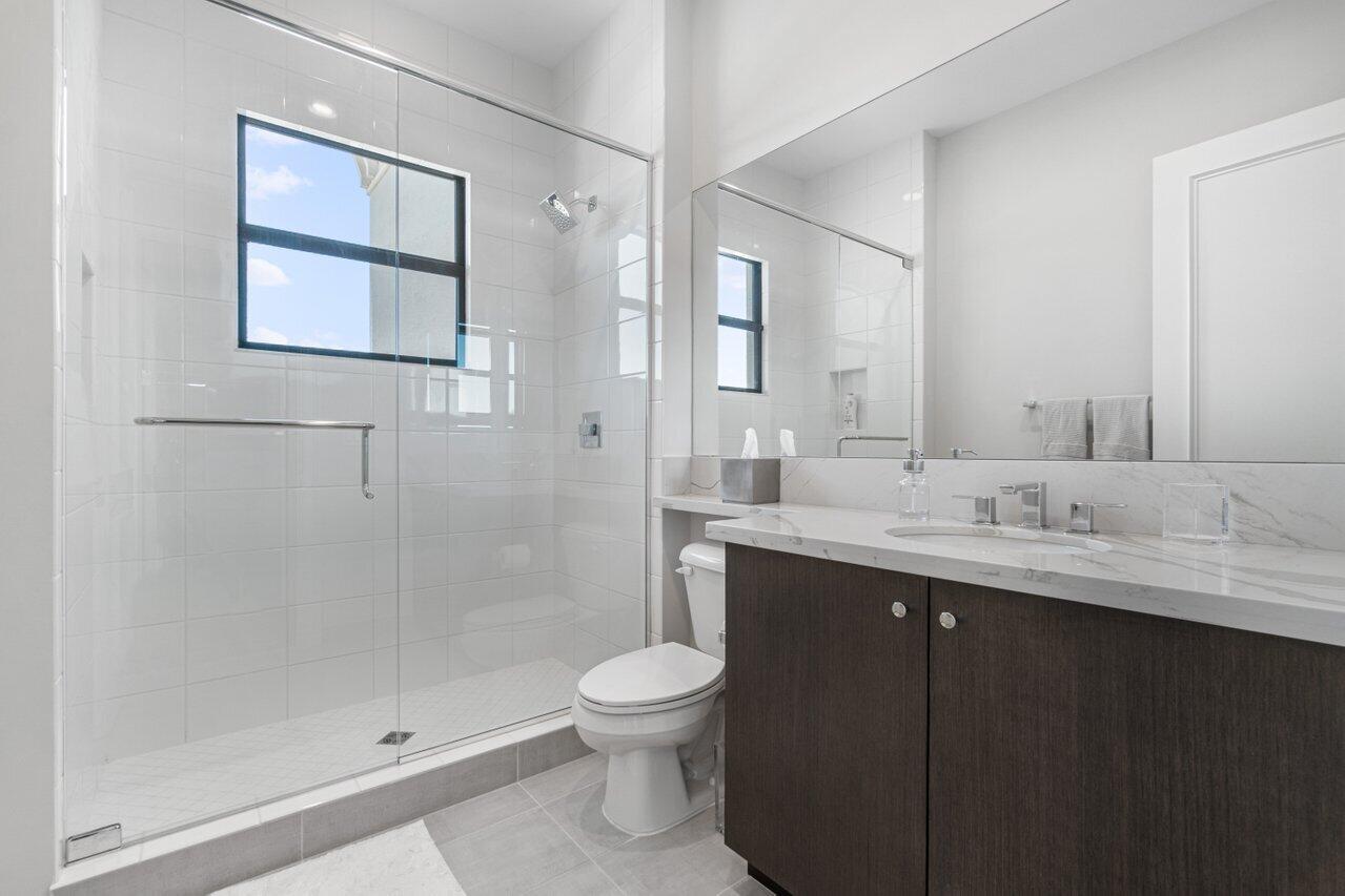 17371 Ristretto Trail Boca Raton, FL 33496 - Photo 33 of 49 En Suite Guest Bath