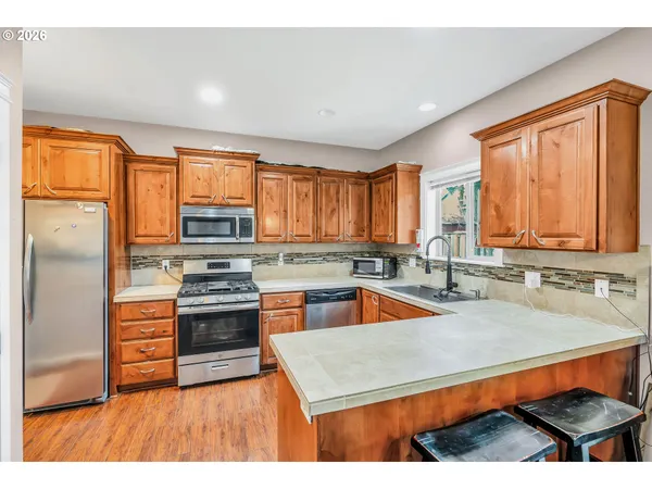 $449,000 | 580 East Azalea Street, Yamhill, OR 97148