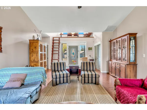 $449,000 | 580 East Azalea Street, Yamhill, OR 97148