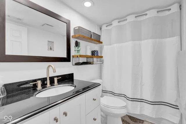 $195,000 | 80 Lookout Ridge Drive, Columbus, IN 47201