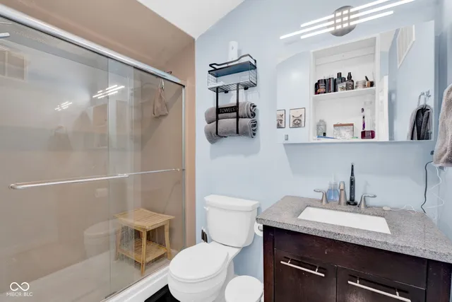 $195,000 | 80 Lookout Ridge Drive, Columbus, IN 47201