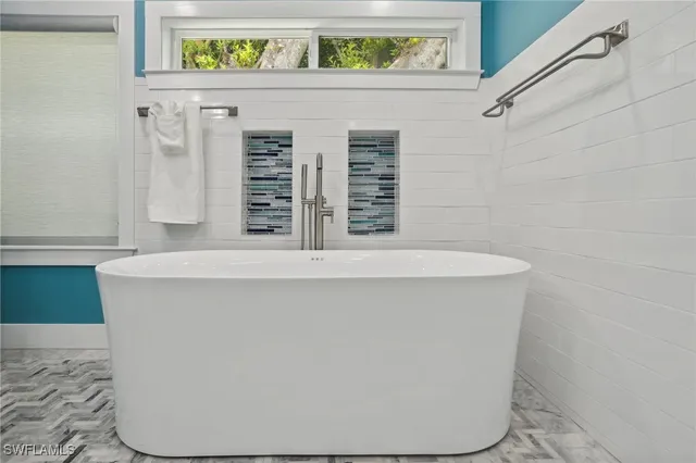 $2,449,000 | 8335 Main Street, Bokeelia, FL 33922