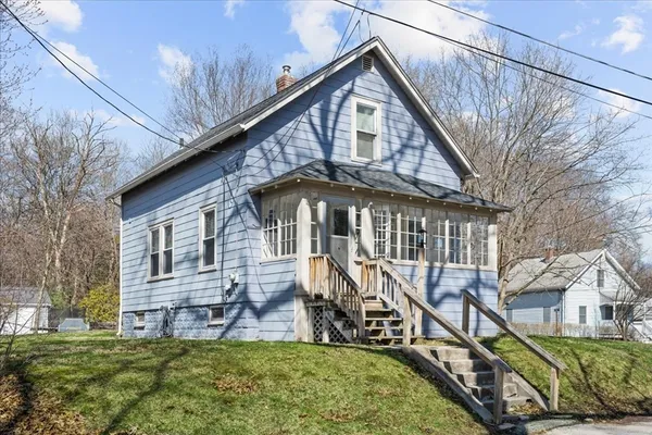 $359,900 | 88 Shore Drive, Auburn, MA 01501
