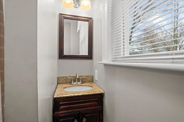 $359,900 | 88 Shore Drive, Auburn, MA 01501