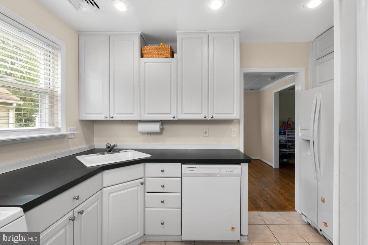 2529 Wycliffe Road Baltimore, MD 21234 - Photo 14 of 41 Gallery Image 14