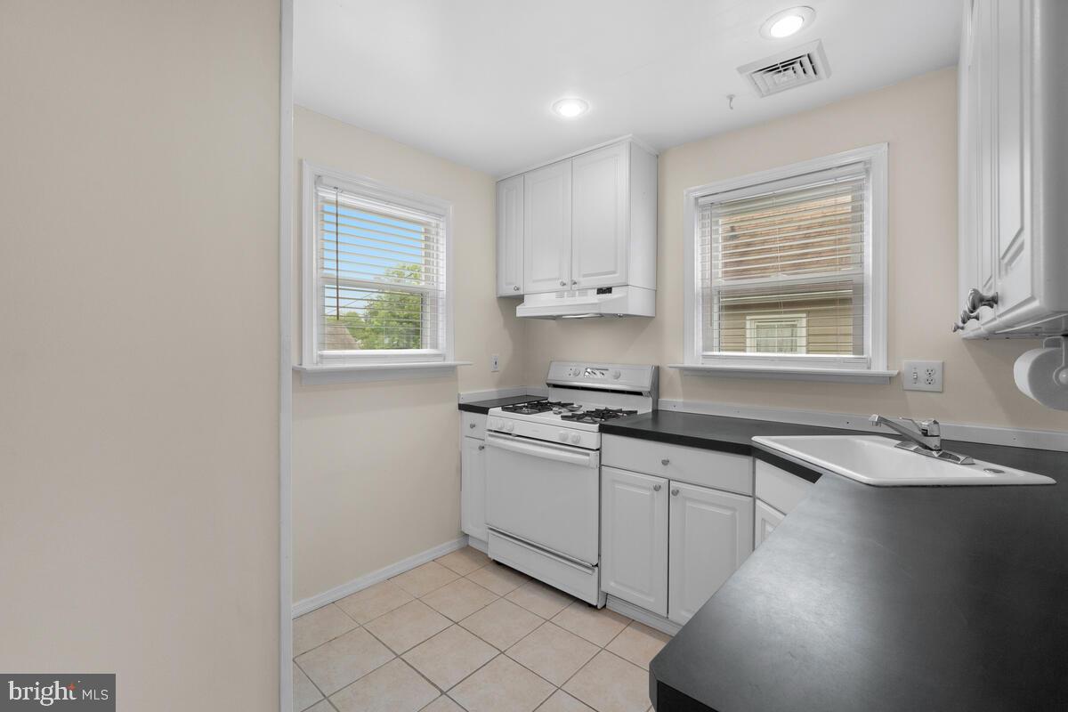 2529 Wycliffe Road Baltimore, MD 21234 - Photo 15 of 41 Gallery Image 15