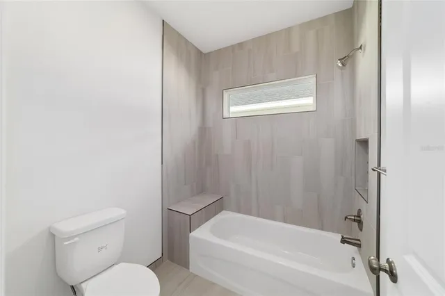 $409,900 | 6710 Southwest 10th Lane, Gainesville, FL 32607