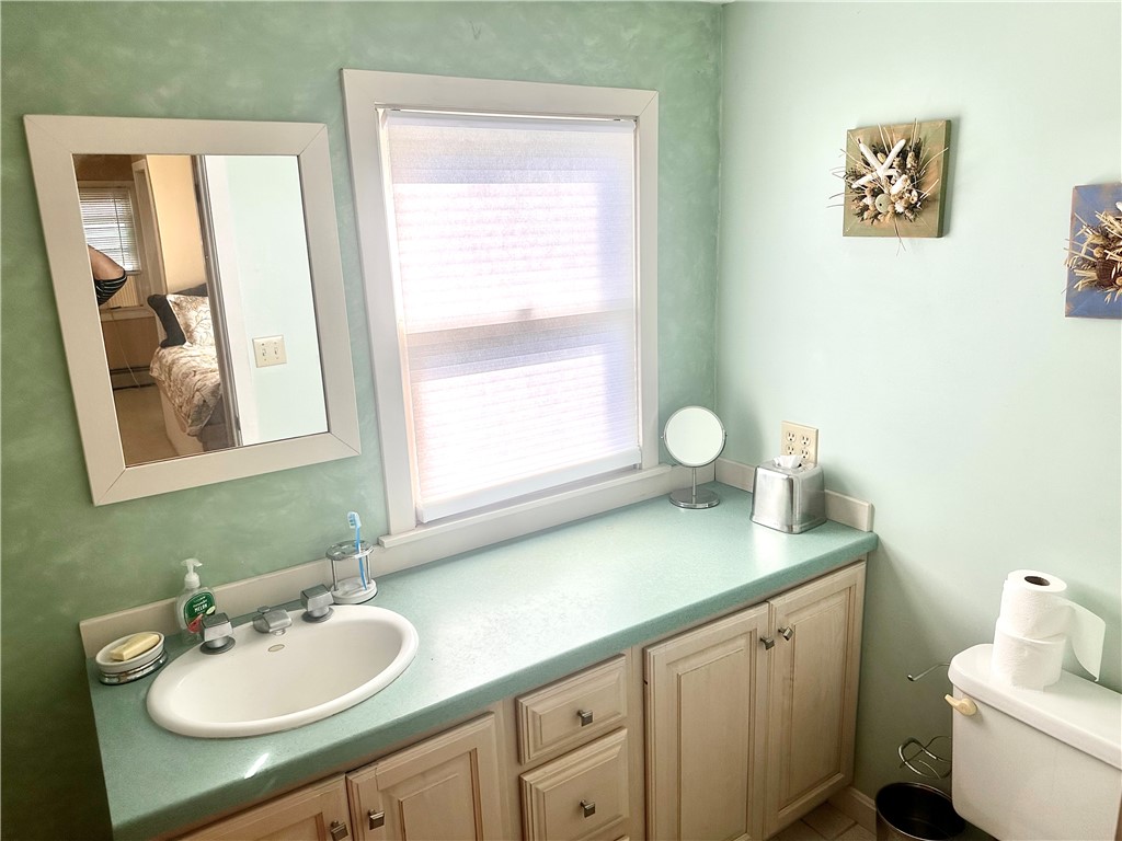 125 Lake Drive Glocester, RI 02814 - Photo 19 of 24 second floor bath