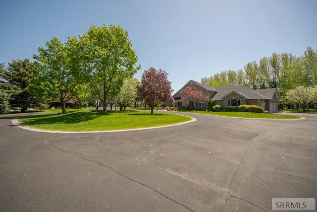 $2,100,000 | 13500 North 35th East, Idaho Falls, ID 83401