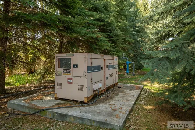 $2,100,000 | 13500 North 35th East, Idaho Falls, ID 83401