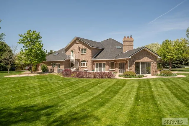 $2,100,000 | 13500 North 35th East, Idaho Falls, ID 83401